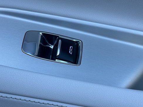 Used 2024 Chevrolet Corvette Stingray Preferred Conv w/ 2LT RWD image 20