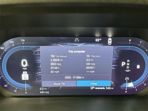 Certified 2025 Volvo XC60 B5 Plus image 15