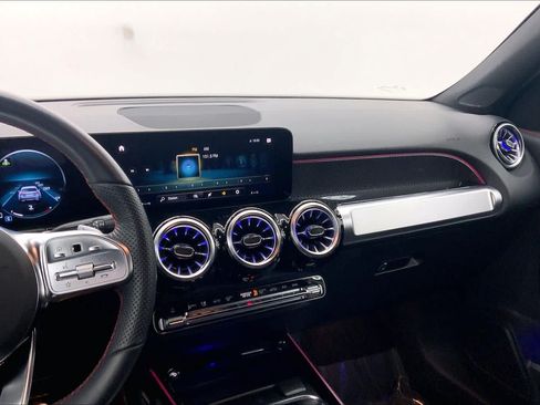 Certified 2023 Mercedes-Benz GLB 250 image 25