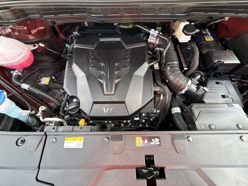 Used 2026 Kia Carnival FWD image 17