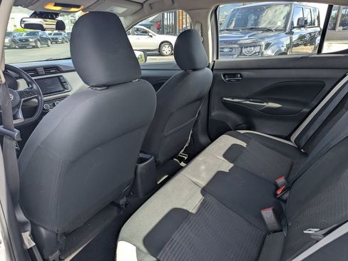 Used 2021 Nissan Versa SV FWD image 28