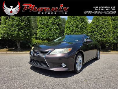 Used 2013 Lexus ES 300h w/ Premium Pkg