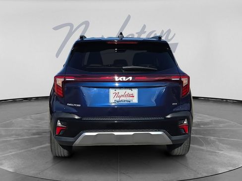 Used 2024 Kia Seltos SX w/ SX Sunroof Package AWD/4WD image 7