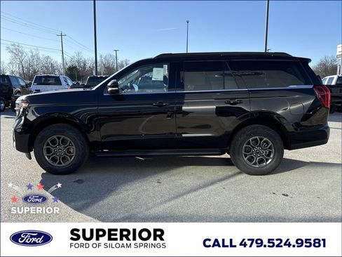 New 2026 Ford Expedition Active RWD image 13