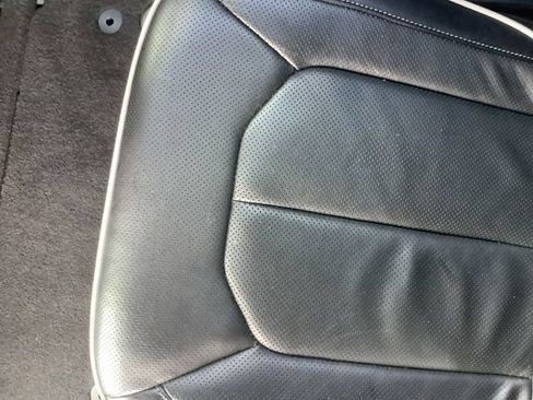 Used 2025 Chrysler Pacifica Limited FWD image 13