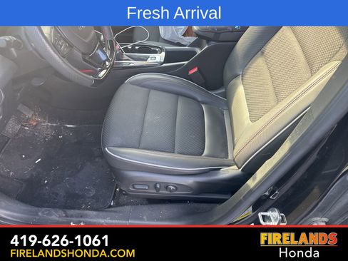 Used 2023 Chevrolet TrailBlazer RS w/ Convenience Package image 16