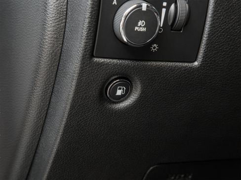 Used 2015 Jeep Grand Cherokee Overland w/ Advanced Technology Group RWD image 22