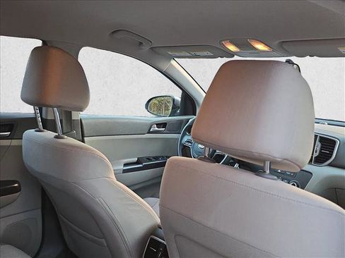 Used 2017 Kia Sportage LX w/ LX Popular Package image 20