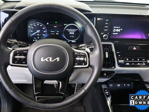 Used 2024 Kia Sorento SX Prestige image 23