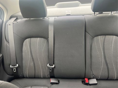 Used 2018 Chevrolet Sonic LT image 17