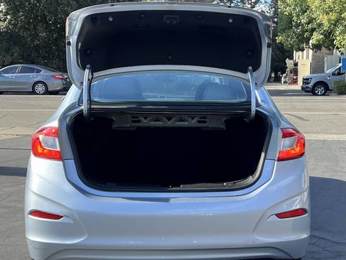 Used 2017 Chevrolet Cruze LT w/ Convenience Package image 6