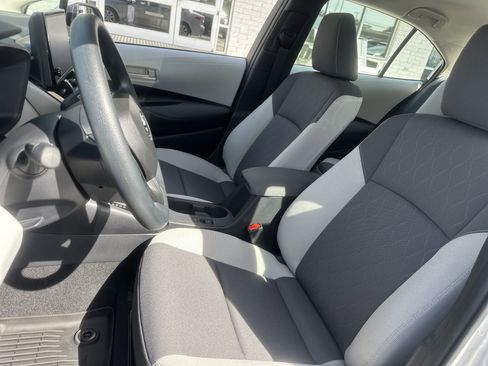 Used 2026 Toyota Corolla LE image 11