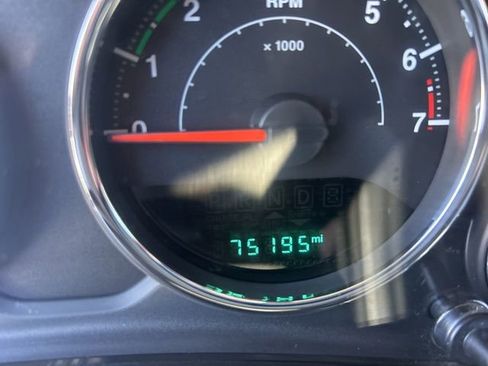 Used 2016 Jeep Wrangler Unlimited Sahara w/ Max Tow Package AWD/4WD image 11