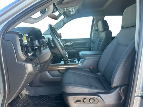 Used 2023 Chevrolet Silverado 1500 RST AWD/4WD image 9