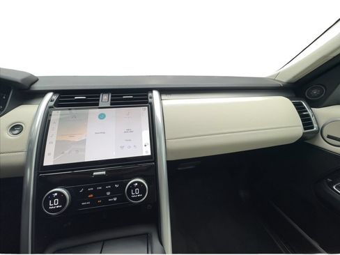 Used 2025 Land Rover Discovery Dynamic SE AWD/4WD image 47