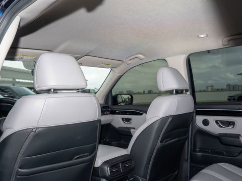 Used 2025 Honda Pilot EX-L image 22