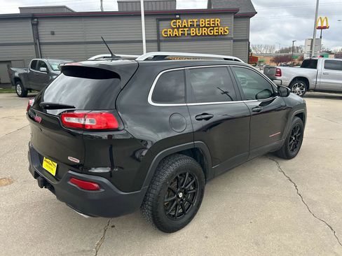 Used 2015 Jeep Cherokee Latitude w/ Comfort/Convenience Group image 3
