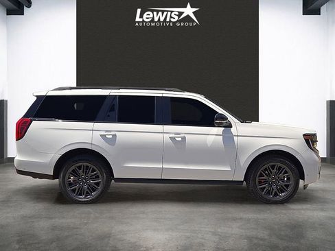 Used 2025 Ford Expedition Platinum w/ Stealth Performance Package AWD/4WD image 5