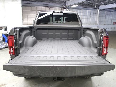 New 2026 RAM 2500 Big Horn AWD/4WD image 39