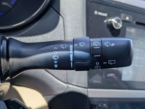 Used 2017 Subaru Outback 2.5i Premium AWD/4WD image 31