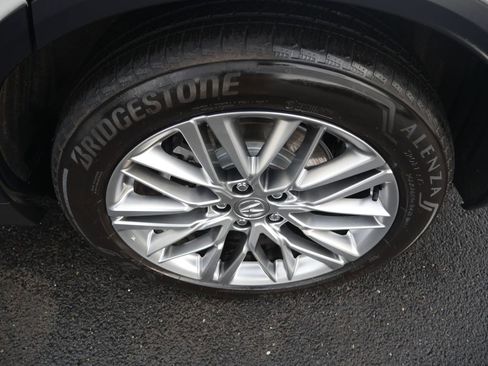 Used 2023 Acura MDX SH-AWD w/ Advance Package image 13