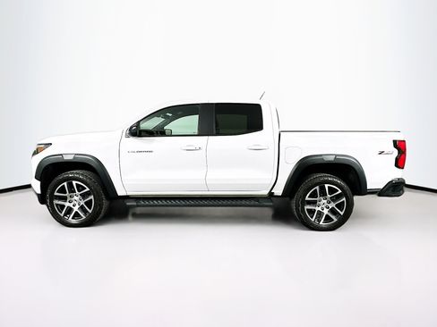 Used 2023 Chevrolet Colorado Z71 w/ Z71 Convenience Package 2 image 4