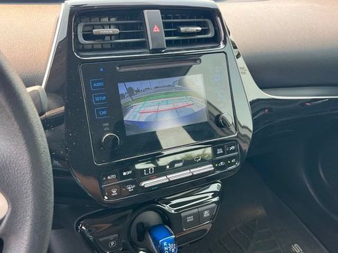 Used 2016 Toyota Prius Two FWD image 19