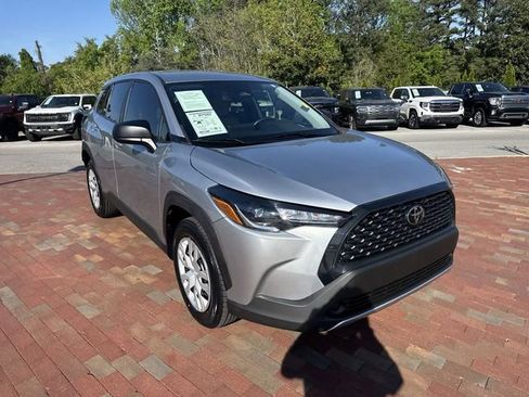 Used 2024 Toyota Corolla Cross L FWD image 38