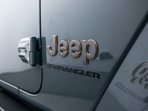 Used 2024 Jeep Wrangler Unlimited Rubicon 392 image 13