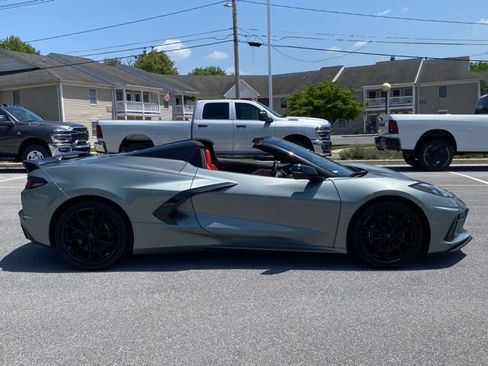 Used 2024 Chevrolet Corvette Stingray Preferred Conv w/ Z51 Performance Package RWD image 31