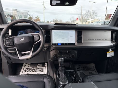 New 2025 Ford Bronco Outer Banks image 15