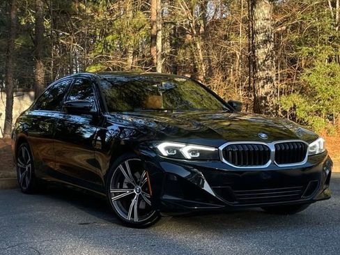 Used 2023 BMW 330i 330i w/ Driving Assistance Package image 10