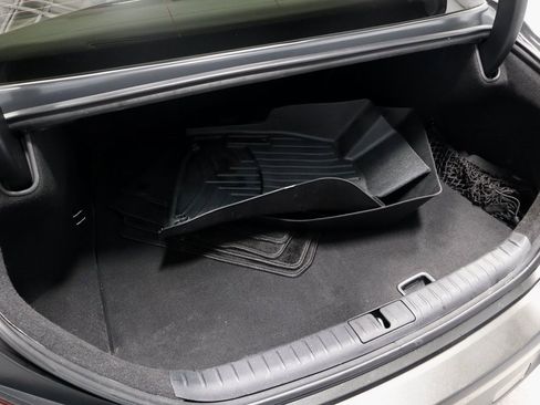 Used 2023 Genesis G70 2.0T image 16