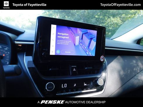 Used 2025 Toyota Corolla LE FWD image 9