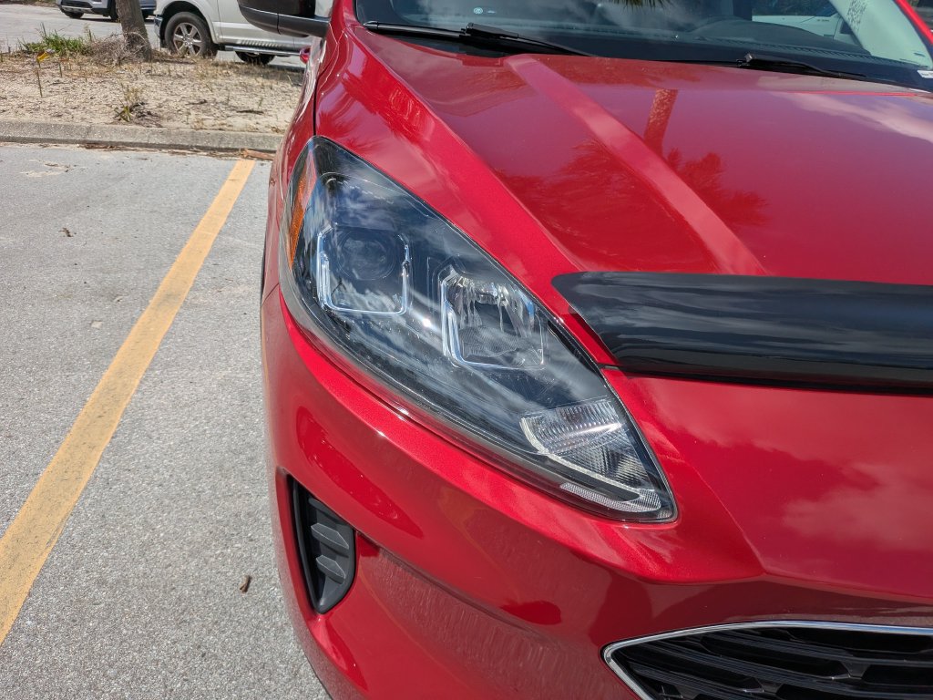 Certified 2022 Ford Escape SE w/ SE Sport Appearance Package FWD image 16