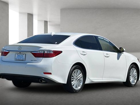Used 2015 Lexus ES 350 w/ Premium Package FWD image 4