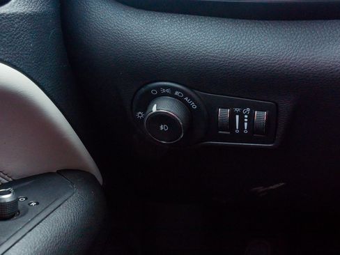 Used 2024 Jeep Compass Limited AWD/4WD image 26