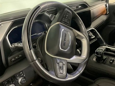 Used 2023 GMC Sierra 1500 Denali AWD/4WD image 24