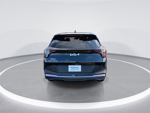 New 2026 Kia Sportage LX image 7