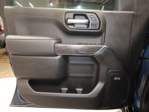 Certified 2020 Chevrolet Silverado 1500 LTZ w/ Technology Package image 24