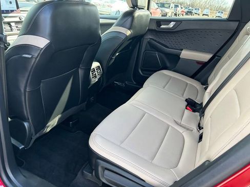 Used 2020 Ford Escape SEL image 12