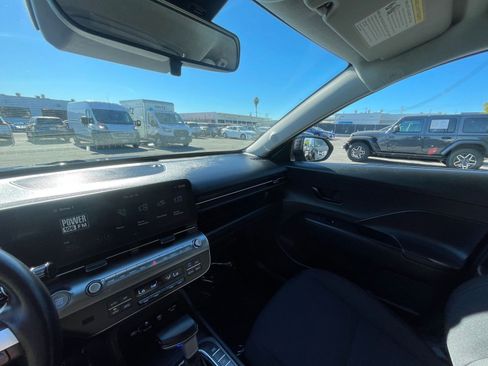 Used 2025 Hyundai Kona SEL image 35