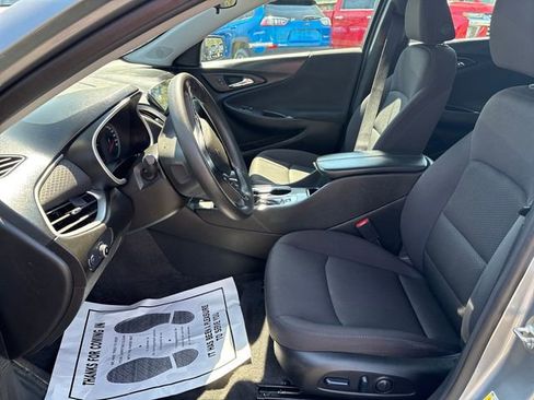 Used 2024 Chevrolet Malibu LT image 9