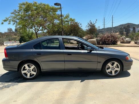 Used 2005 Volvo S60 R AWD/4WD image 5