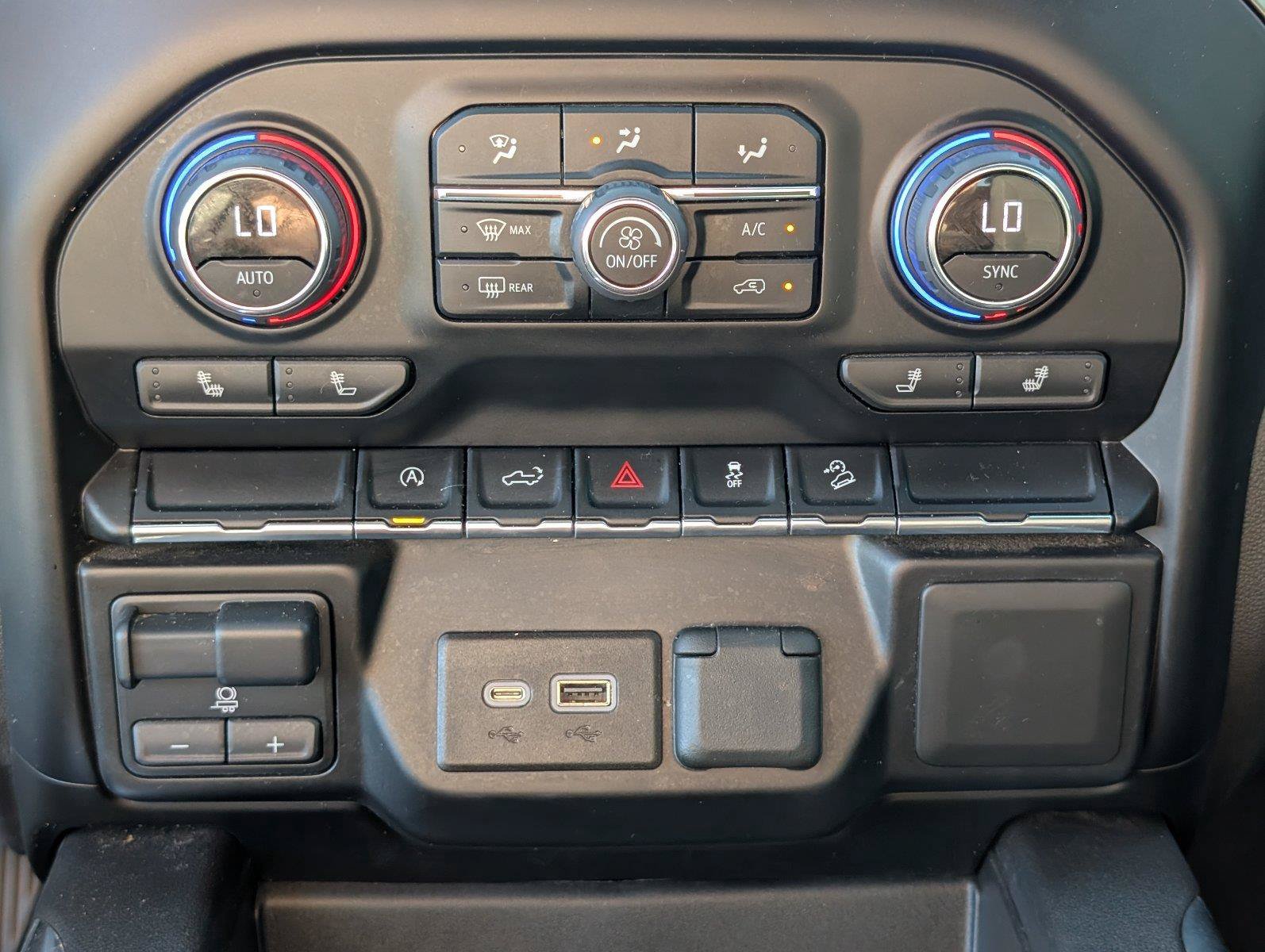 Used 2021 Chevrolet Silverado 1500 RST AWD/4WD image 24