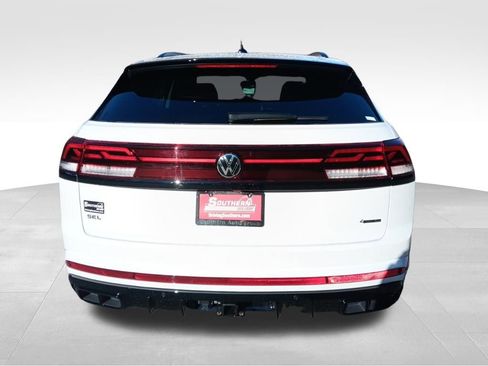 New 2025 Volkswagen Atlas Cross Sport SEL R-Line image 4