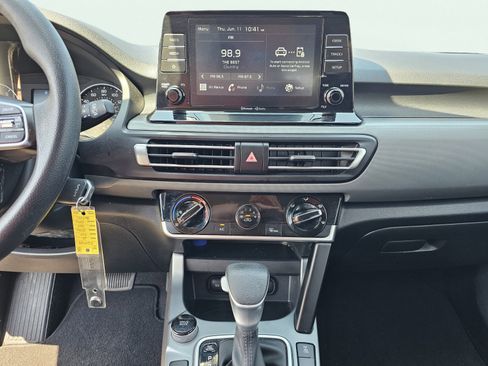 Used 2023 Kia Seltos LX AWD/4WD image 23