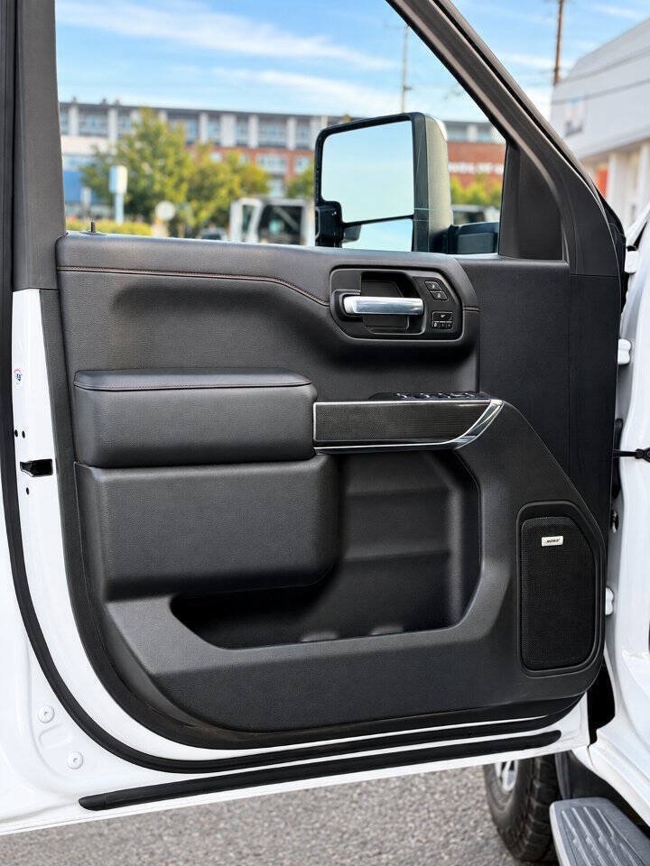 Used 2021 GMC Sierra 1500 AT4 w/ Technology Package AWD/4WD image 19