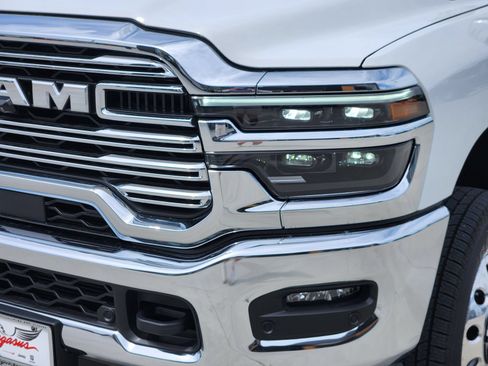 New 2026 RAM 3500 Laramie AWD/4WD image 9