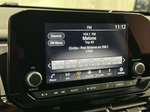 Used 2025 Nissan Pathfinder SV FWD image 22